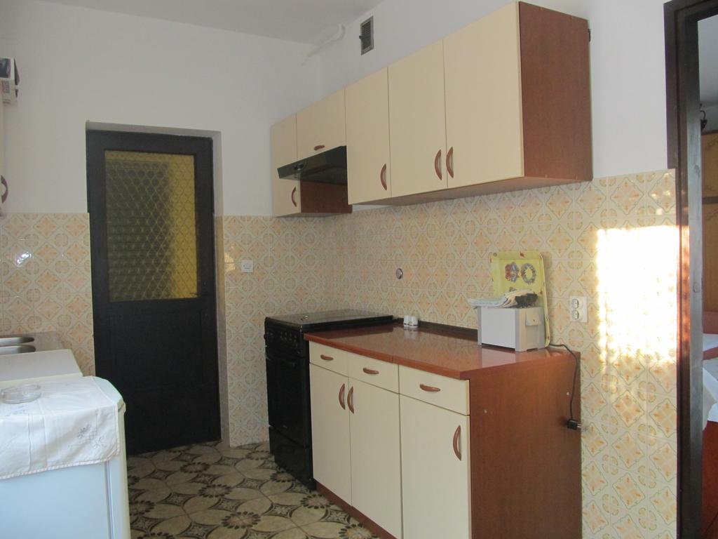 Apartment Razum Pula Extérieur photo